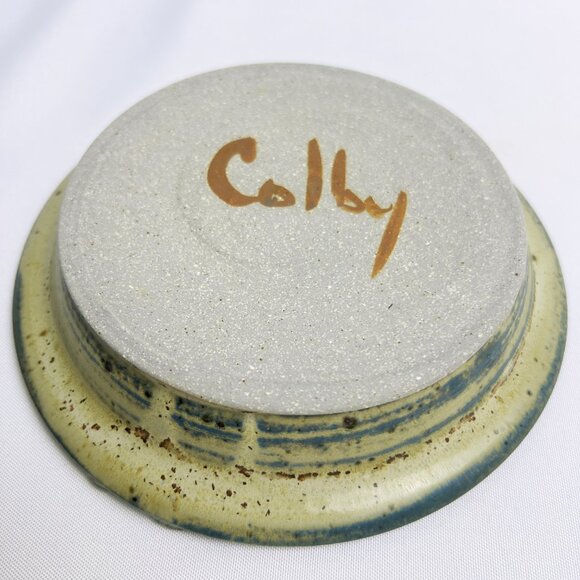 Studio Art Pottery Bowl Vintage Beige Blue Seashell Accents Signed Colby 7" wide - Picture 6 of 11